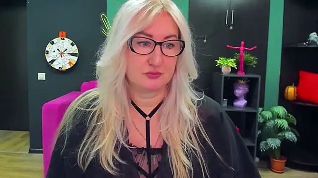 ChristyBrooks online show from 02.27.25