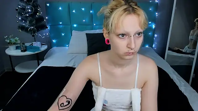 Lexy-Woorhez online show from 01.20.25