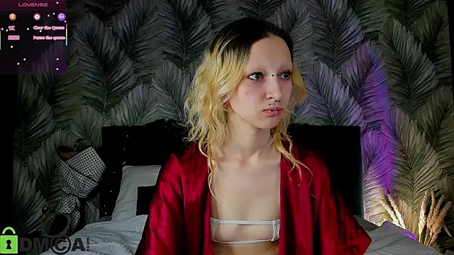 Snapshot of Lexy-Woorhez chatting on 12.22.25 Lexy-Woorhez online show from 12.22.25