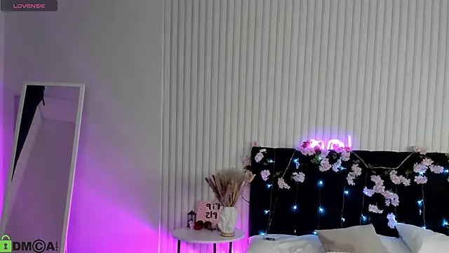 Snapshot of Lexy-Woorhez chatting on 01.11.26 Lexy-Woorhez online show from 01.11.26