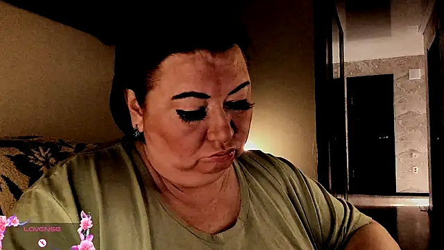 SexxyDreams1 online show from 10.09.25