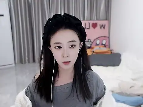 LOLO-yaya online show from 12.13.24