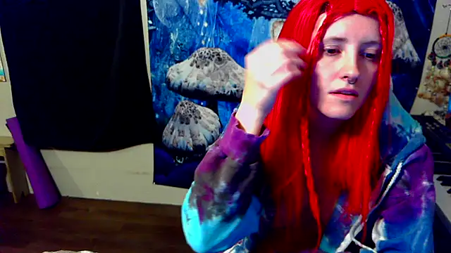 Snapshot of _hellostormy_ chatting on 11.24.25 hellostormy online show from 11.24.25