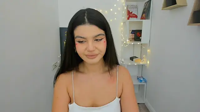 Snapshot of AlluringAriel chatting on 02.14.25 AlluringAriel online show from 02.14.25