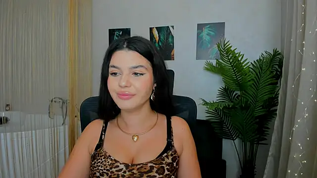 Snapshot of AlluringAriel chatting on 02.16.25 AlluringAriel online show from 02.16.25