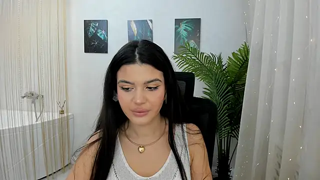 Snapshot of AlluringAriel chatting on 02.23.25 AlluringAriel online show from 02.23.25