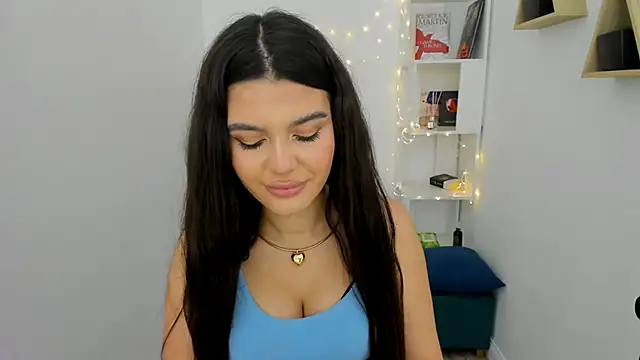 Snapshot of AlluringAriel chatting on 02.24.25 AlluringAriel online show from 02.24.25