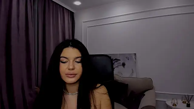 Snapshot of AlluringAriel chatting on 03.01.25 AlluringAriel online show from 03.01.25