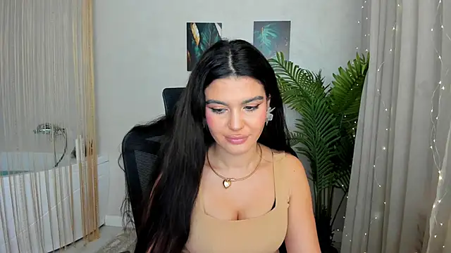 Snapshot of AlluringAriel chatting on 03.02.25 AlluringAriel online show from 03.02.25