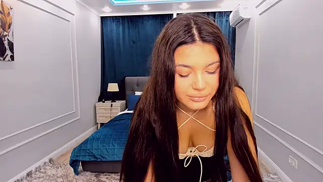 Snapshot of AlluringAriel chatting on 03.07.25 AlluringAriel online show from 03.07.25