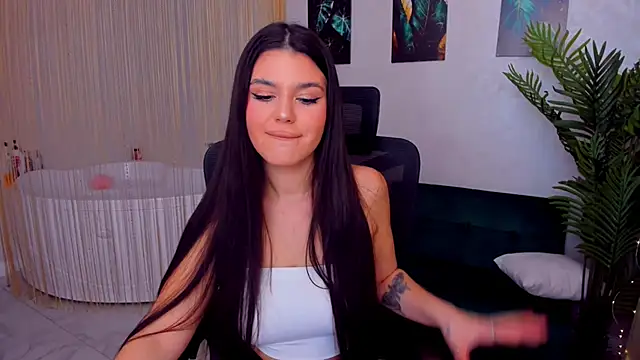 Snapshot of AlluringAriel chatting on 03.20.25 AlluringAriel online show from 03.20.25