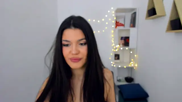 Snapshot of AlluringAriel chatting on 03.22.25 AlluringAriel online show from 03.22.25