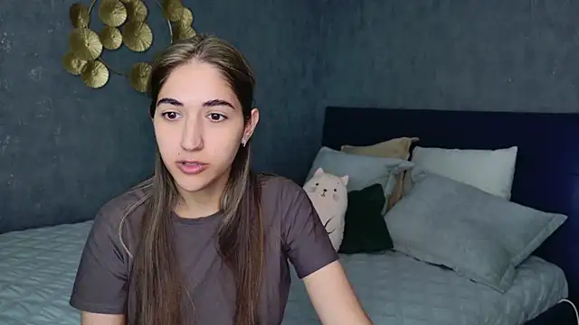 Teresa Stane online show from 02.18.25