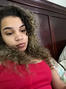 Snapshot of 1prettygem chatting on 12.18.24 1prettygem online show from 12.18.24