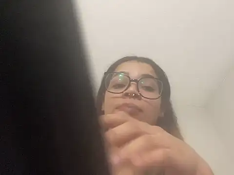 Snapshot of 1prettygem chatting on 01.27.25 1prettygem online show from 01.27.25