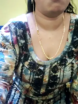 Snapshot of Haniya-143 chatting on 09.08.25 Haniya-143 online show from 09.08.25