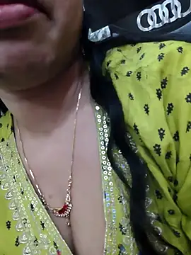 Snapshot of Haniya-143 chatting on 02.19.26 Haniya-143 online show from 02.19.26