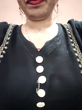 Snapshot of Haniya-143 chatting on 02.21.26 Haniya-143 online show from 02.21.26