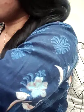 Snapshot of Haniya-143 chatting on 02.26.26 Haniya-143 online show from 02.26.26