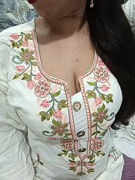 Haniya-143 online show from 06.25.26