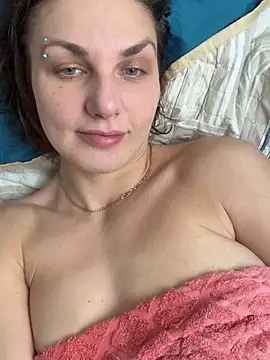 Snapshot of Magic__smile chatting on 12.15.25 Magic smile online show from 12.15.25