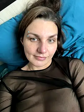 Snapshot of Magic__smile chatting on 12.17.25 Magic smile online show from 12.17.25