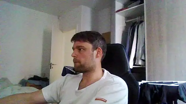 Snapshot of The_big_viking_ chatting on 05.20.26 The big viking online show from 05.20.26