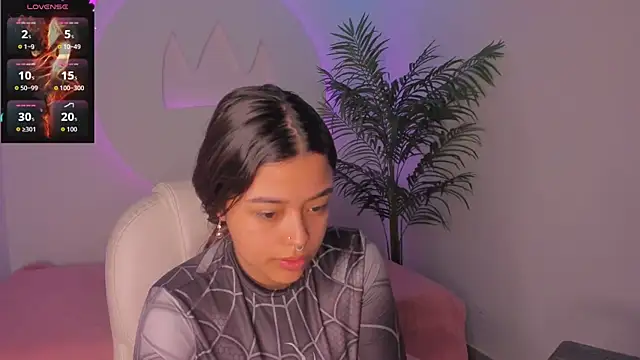 Ariana Pierce online show from 11.19.25