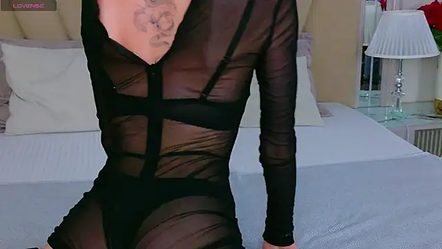 MeganMour online show from 04.11.26