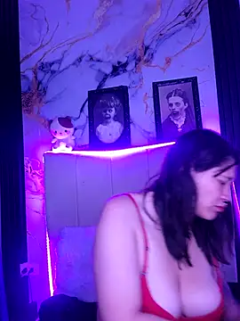 mariana 21x online show from 10.21.25