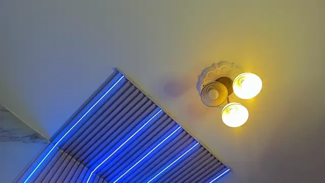 misscheelsee online show from 03.17.25