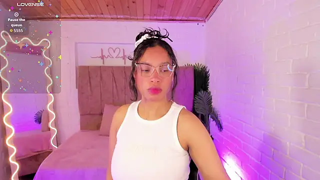 penelope tay1 online show from 11.27.25