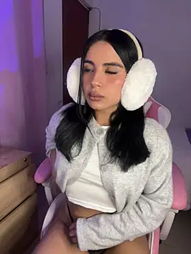 Emily-14 online show from 01.14.26