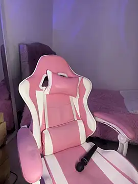 Emily-14 online show from 04.13.26