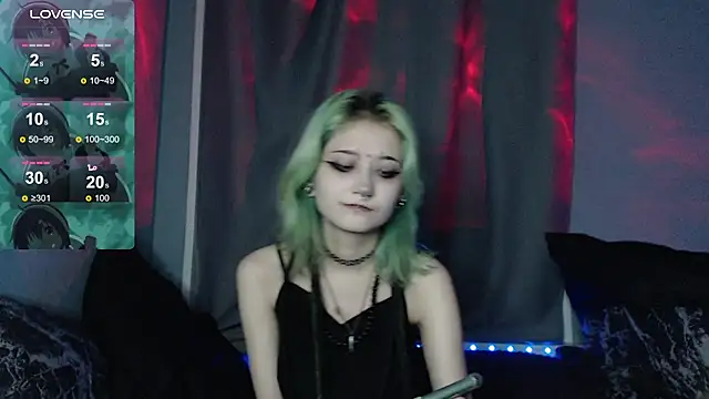 Snapshot of Milten-Trish chatting on 12.05.25 Milten-Trish online show from 12.05.25