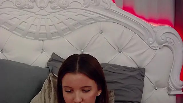 Snapshot of EvansMilana chatting on 03.01.25 EvansMilana online show from 03.01.25