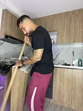 Sweet and caramel online show from 01.29.25