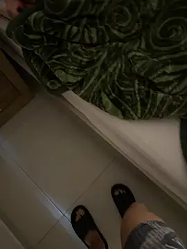 Sweet and caramel online show from 03.20.25