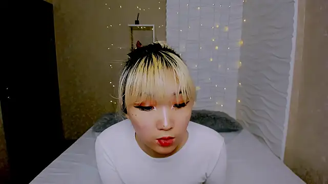 Milla Aheo online show from 02.13.26