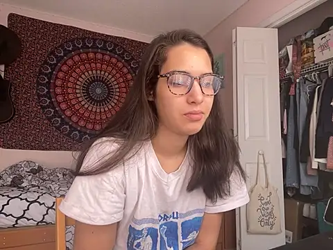 Snapshot of naughtynadia0502 chatting on 03.04.25 naughtynadia0502 online show from 03.04.25