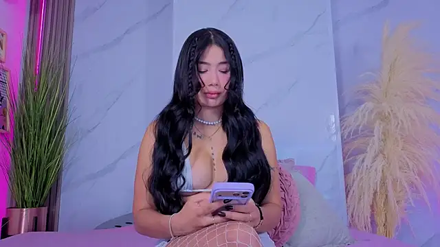 Chlooee   online show from 04.08.26