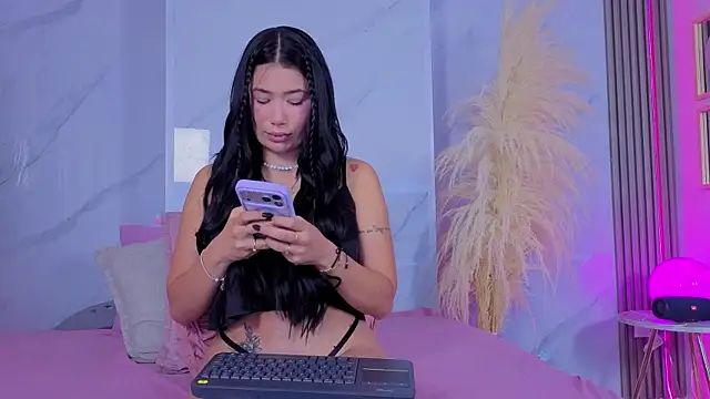 Chlooee   online show from 04.09.26