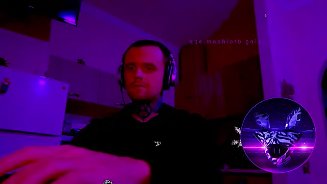 Snapshot of HappyZebra13 chatting on 02.13.25 HappyZebra13 online show from 02.13.25