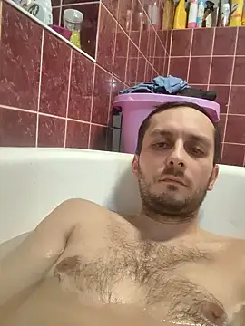 Snapshot of Kondzio chatting on 12.22.24 Kondzio online show from 12.22.24