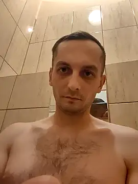 Snapshot of Kondzio chatting on 09.23.25 Kondzio online show from 09.23.25