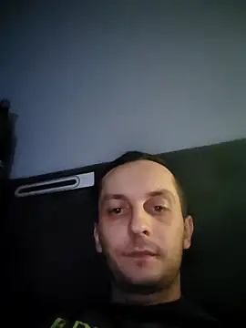 Snapshot of Kondzio chatting on 10.30.25 Kondzio online show from 10.30.25