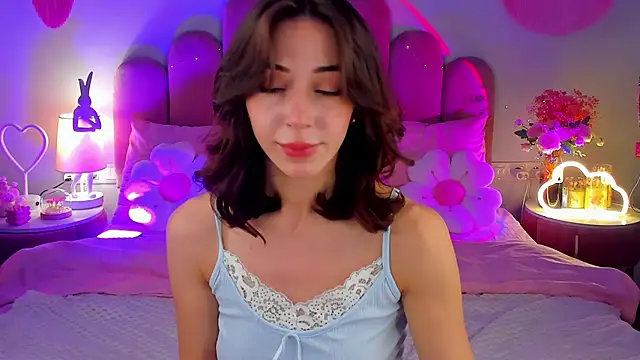 ElsaYoung online show from 11.20.25