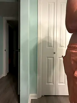 Snapshot of Texascoastedger chatting on 11.09.25 Texascoastedger online show from 11.09.25