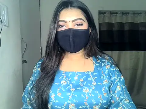 Snapshot of ishi_Beauty chatting on 04.11.26 ishi Beauty online show from 04.11.26