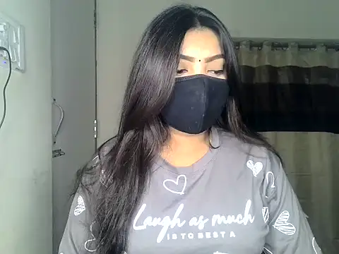 Snapshot of ishi_Beauty chatting on 04.14.26 ishi Beauty online show from 04.14.26